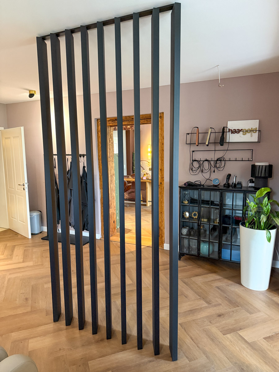 lamellenwand-linoleum-friseur-haargold07