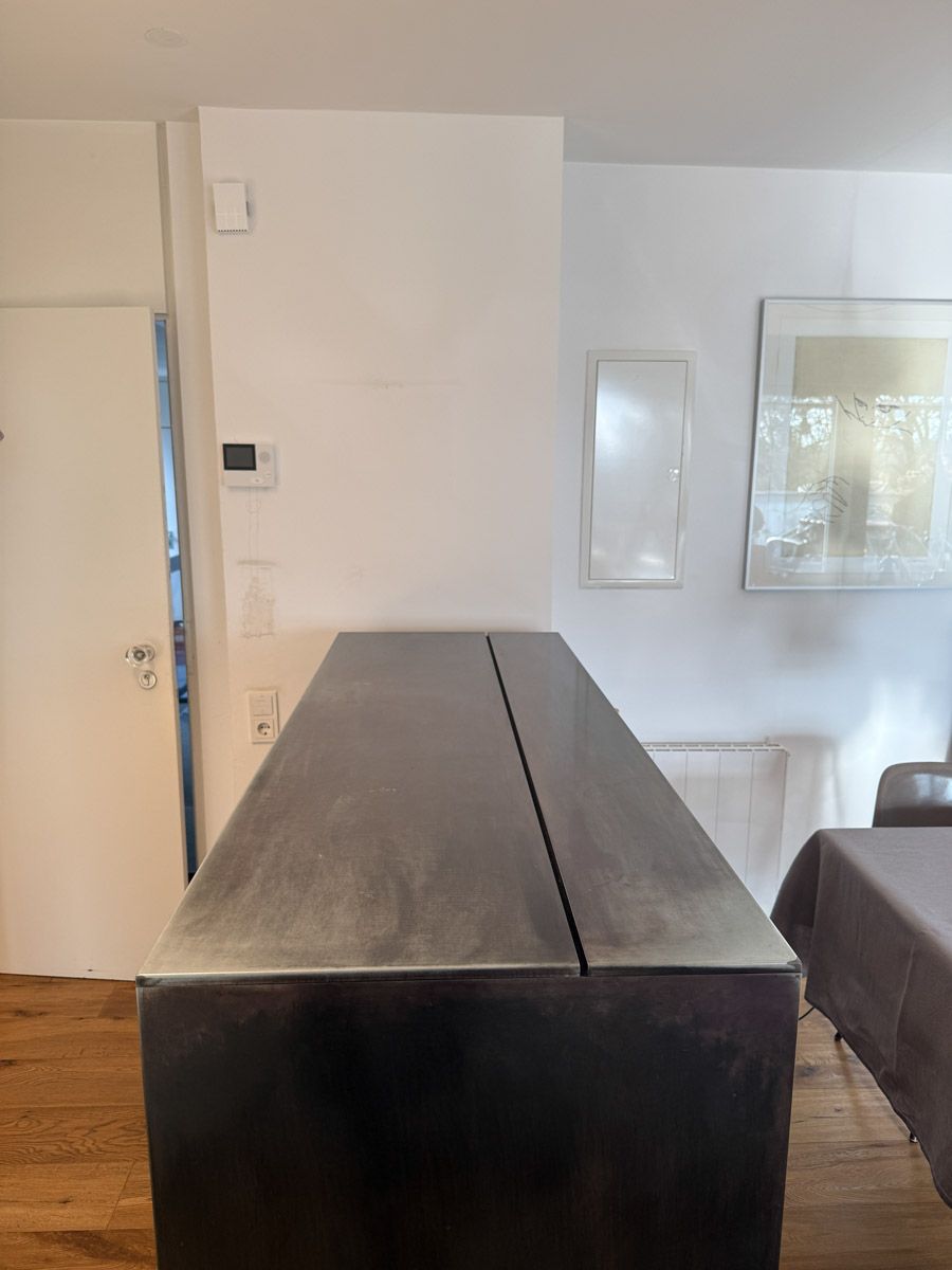 vorher-lamellenwand-eingangsbereich-eiche-linoleum-loft-muenchen-01