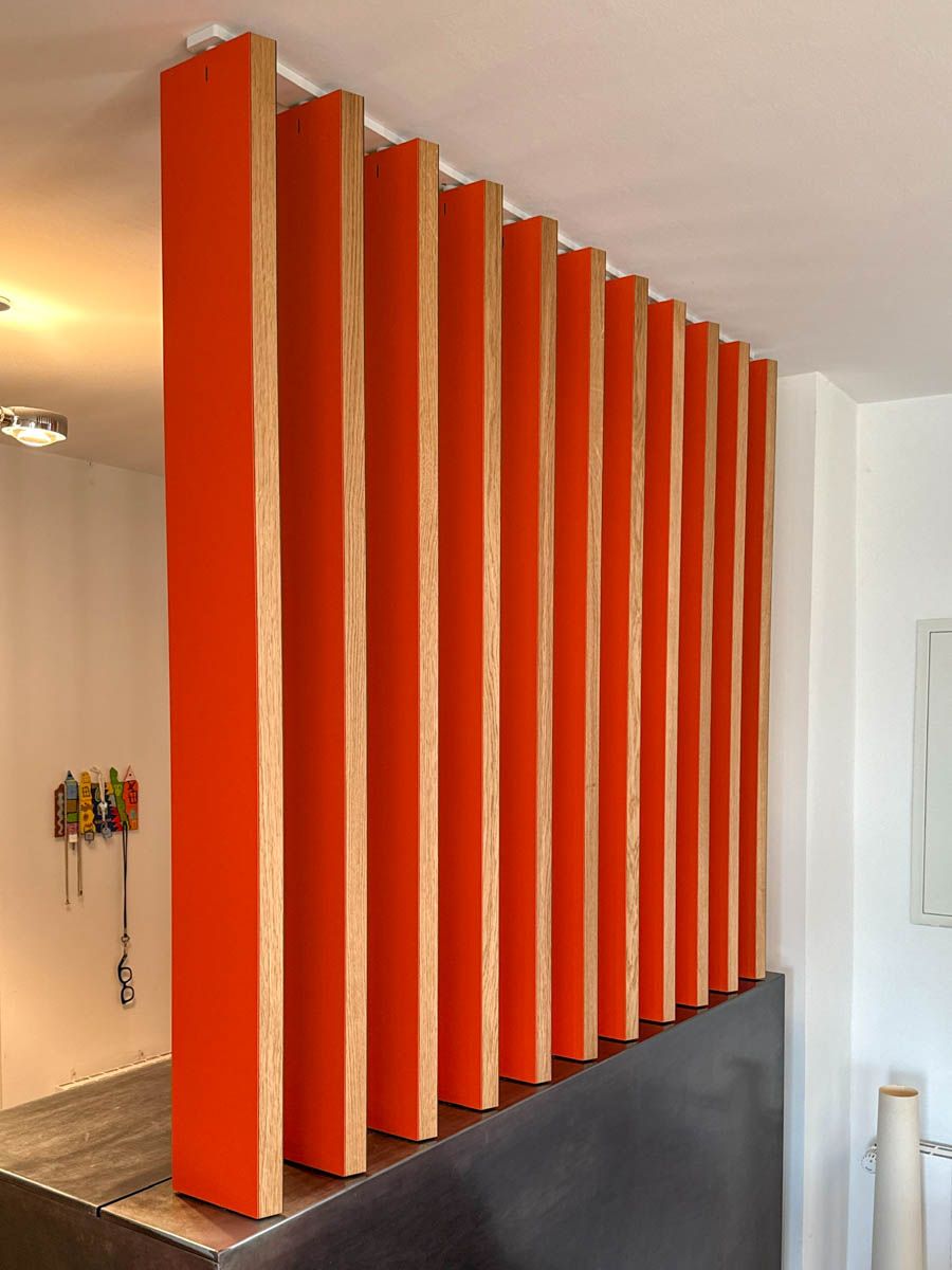 lamellenwand-eingangsbereich-eiche-linoleum-loft-muenchen-04