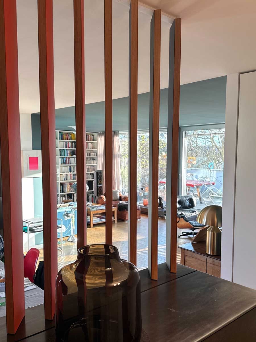 lamellenwand-eingangsbereich-eiche-linoleum-loft-muenchen-06