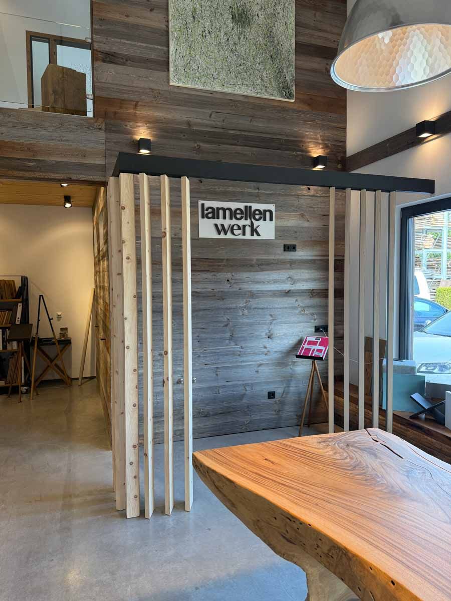 drehbare-lamellenwand-showroom-stephanskirchen-02