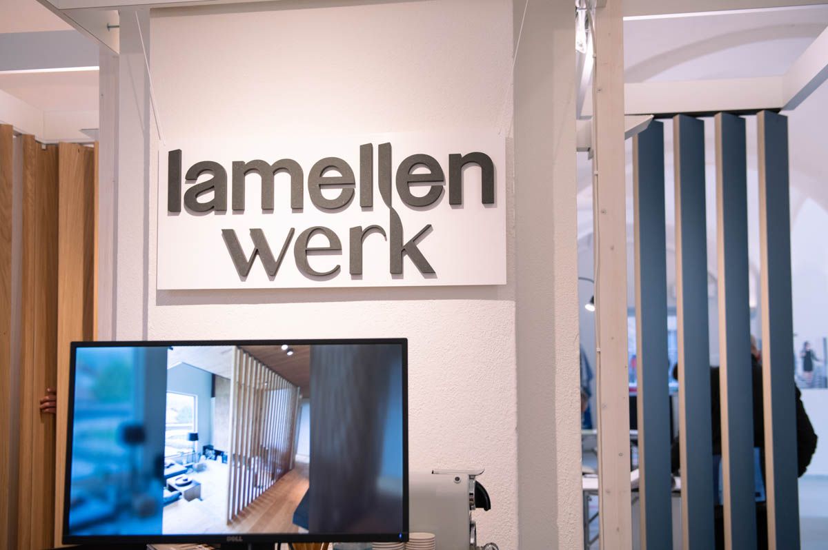 Lamellwände für Brand Spaces - Präsentationsflächen