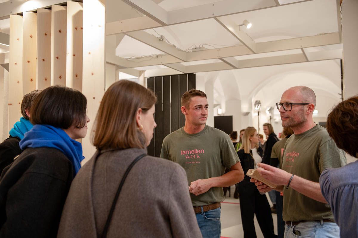 lamellenwand-messestand-lamellenwerk-blickfang-18
