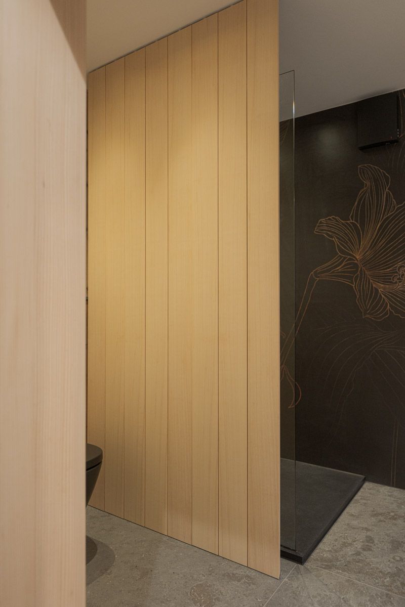 lamellenwand-tanne-dusche-wc-wohnung-rosenheim-07